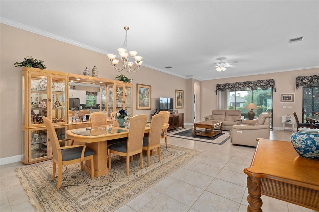 En Venta: $620,000 (3 camas, 3 baños, 2333 Pies cuadrados)
