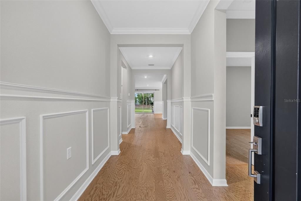 En Venta: $925,000 (5 camas, 4 baños, 3500 Pies cuadrados)