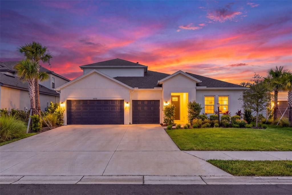 En Venta: $925,000 (5 camas, 4 baños, 3500 Pies cuadrados)