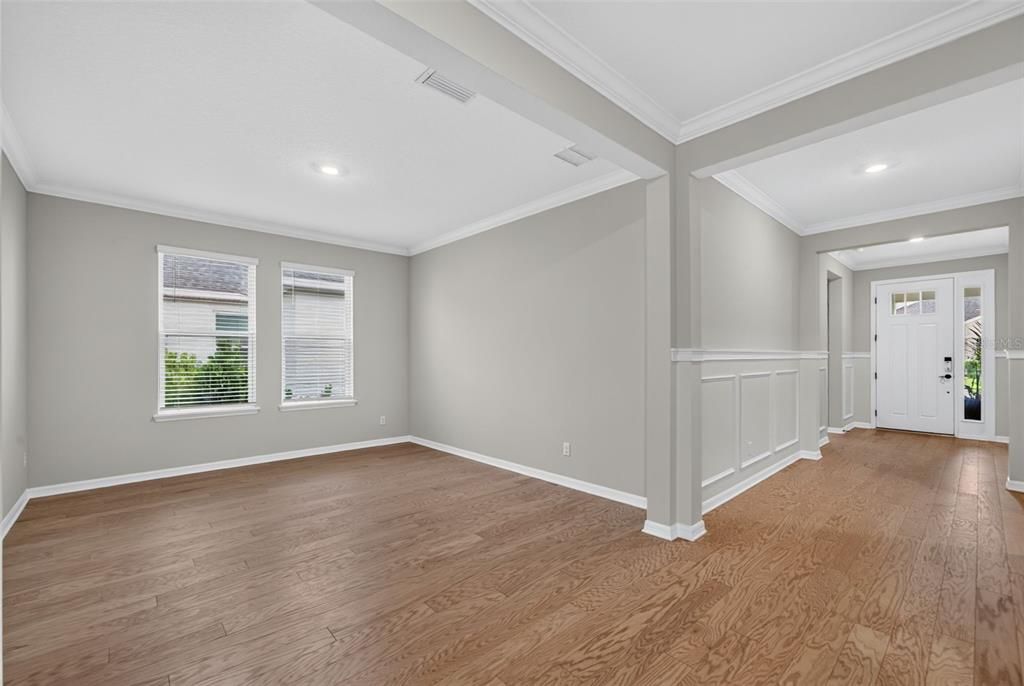 En Venta: $925,000 (5 camas, 4 baños, 3500 Pies cuadrados)