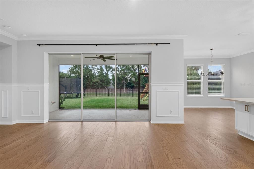 En Venta: $925,000 (5 camas, 4 baños, 3500 Pies cuadrados)