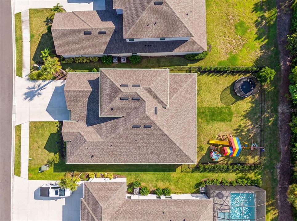 En Venta: $925,000 (5 camas, 4 baños, 3500 Pies cuadrados)
