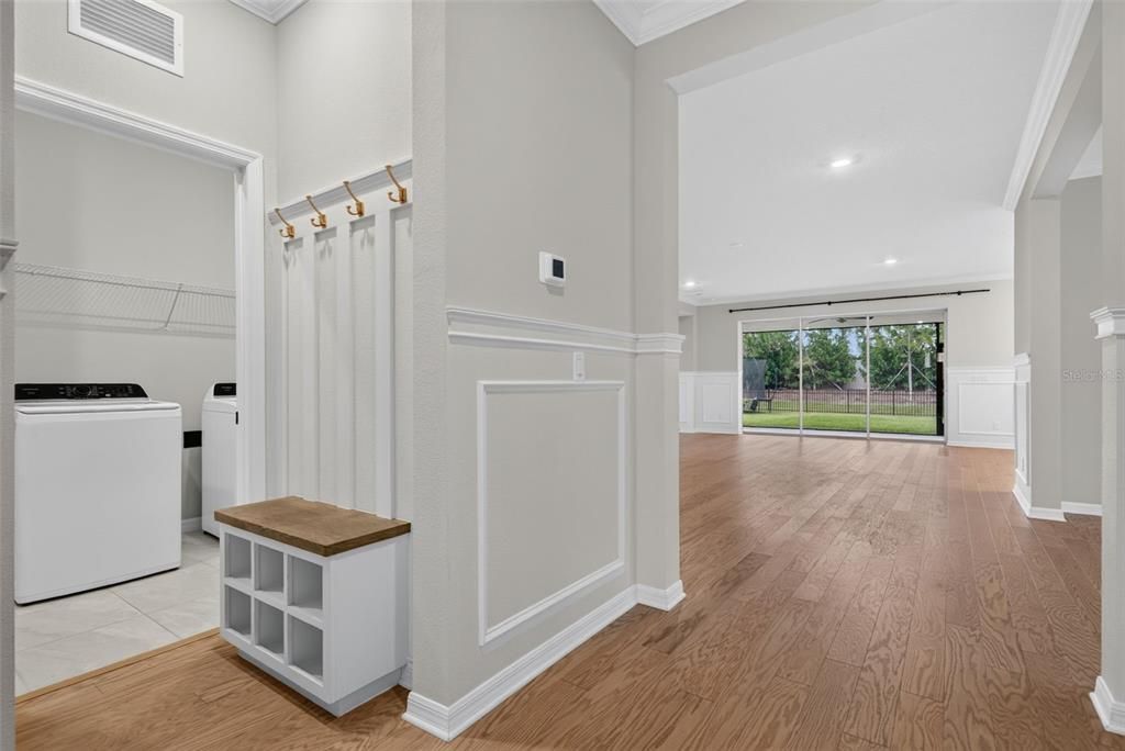 En Venta: $925,000 (5 camas, 4 baños, 3500 Pies cuadrados)