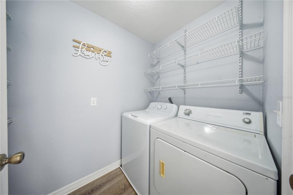 For Sale: $368,000 (3 beds, 2 baths, 1552 Square Feet)