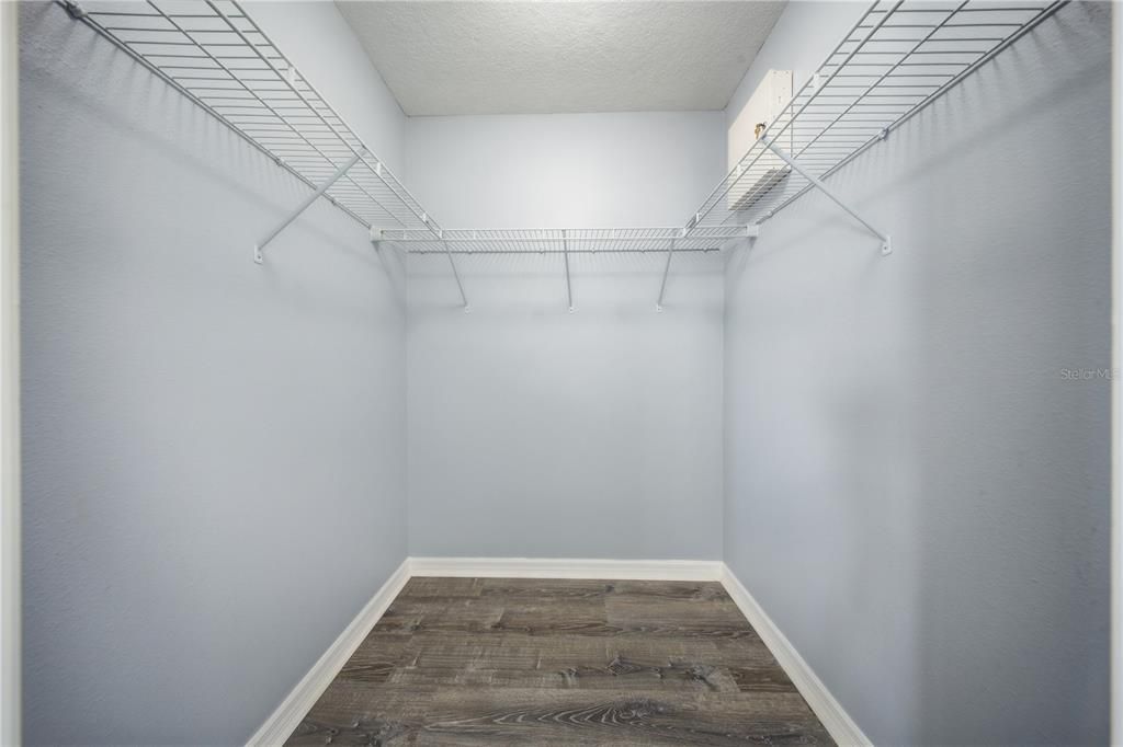 For Sale: $368,000 (3 beds, 2 baths, 1552 Square Feet)