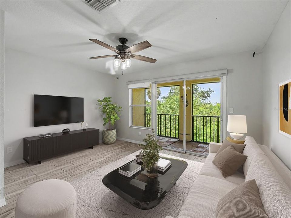 En Venta: $270,000 (2 camas, 2 baños, 1200 Pies cuadrados)