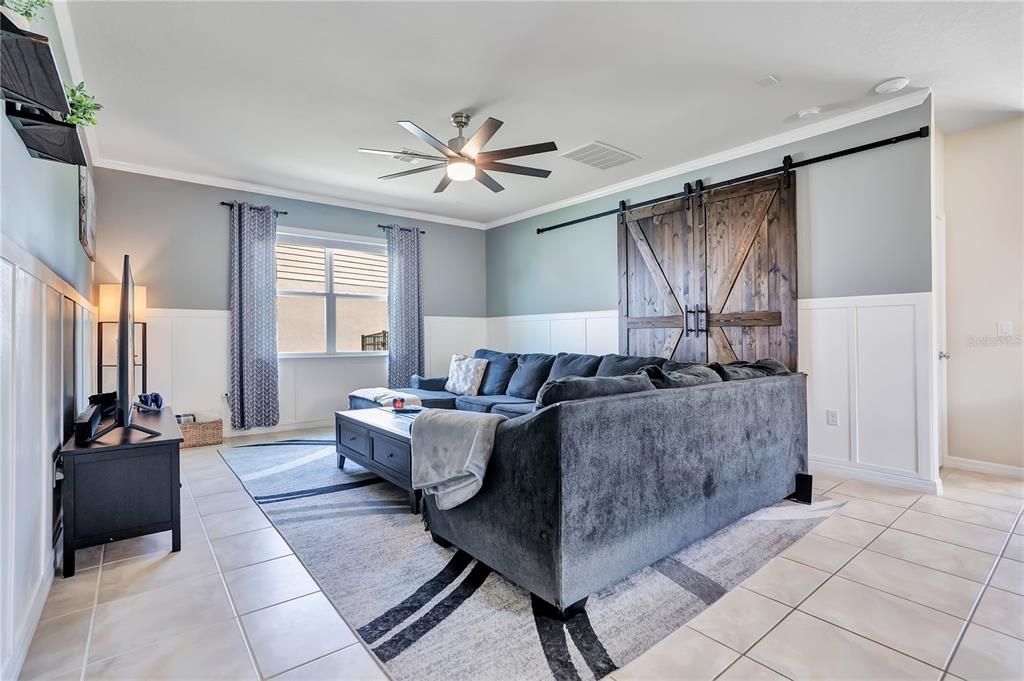 En Venta: $465,000 (4 camas, 3 baños, 2180 Pies cuadrados)