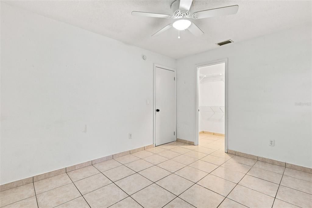 En Venta: $275,000 (3 camas, 2 baños, 1621 Pies cuadrados)