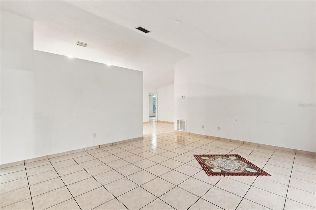 En Venta: $275,000 (3 camas, 2 baños, 1621 Pies cuadrados)