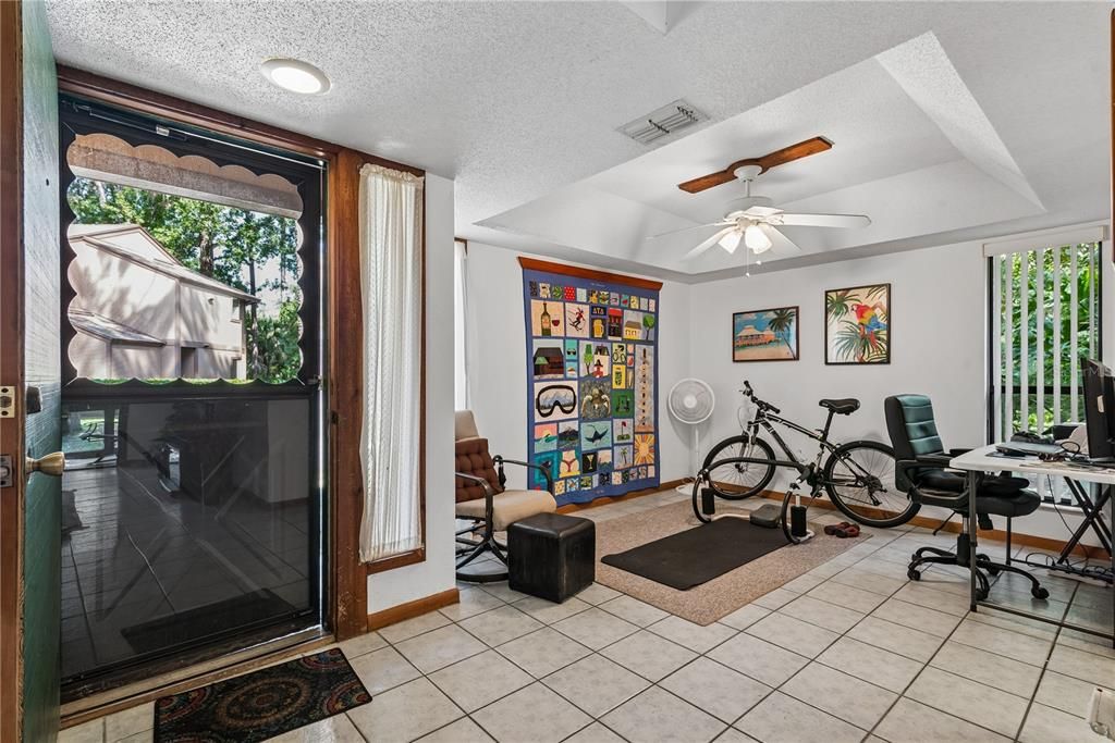 En Venta: $169,900 (2 camas, 2 baños, 1150 Pies cuadrados)