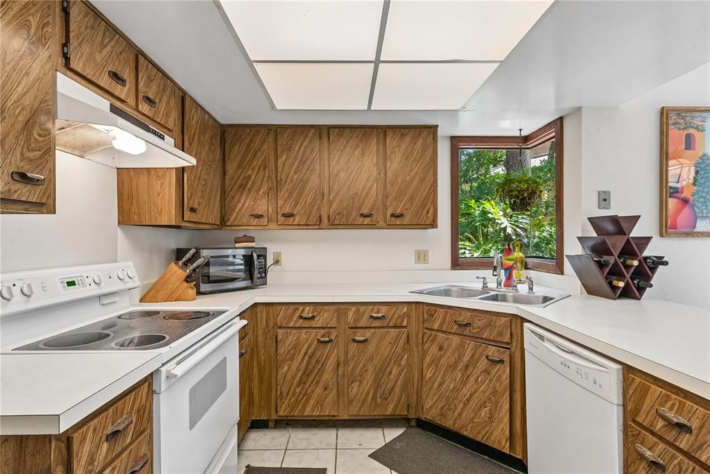 En Venta: $169,900 (2 camas, 2 baños, 1150 Pies cuadrados)