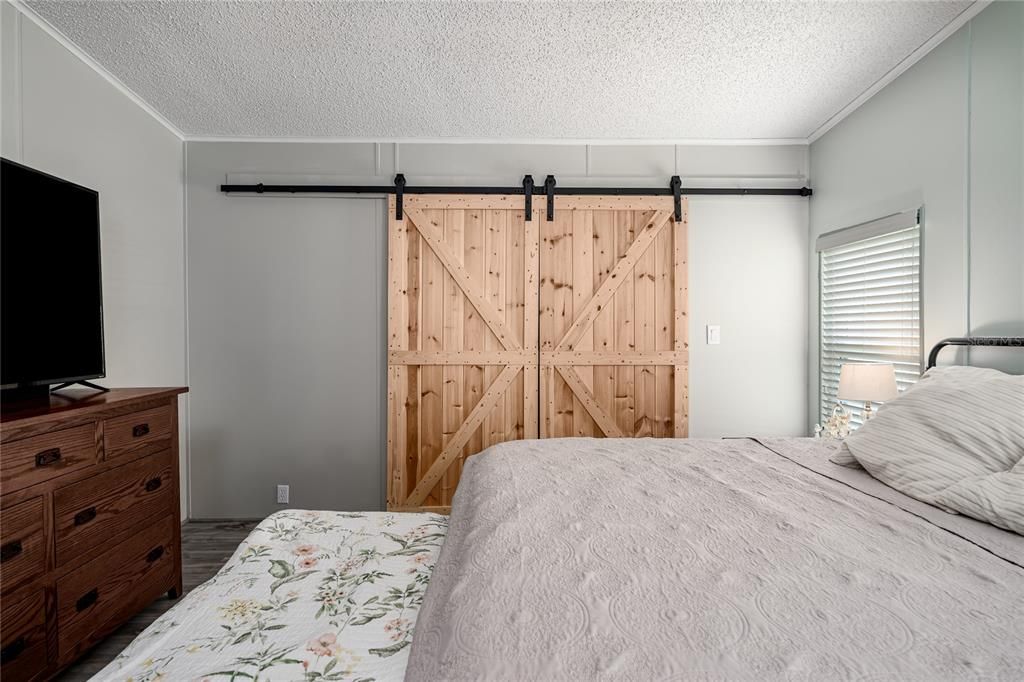 For Sale: $259,000 (2 beds, 2 baths, 1280 Square Feet)