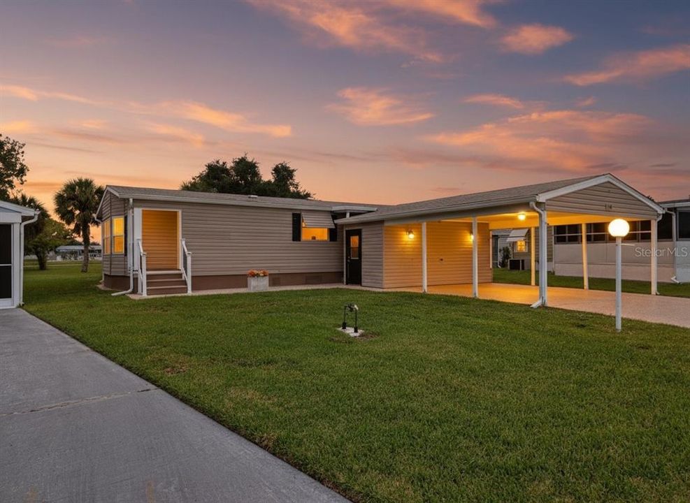 For Sale: $259,000 (2 beds, 2 baths, 1280 Square Feet)