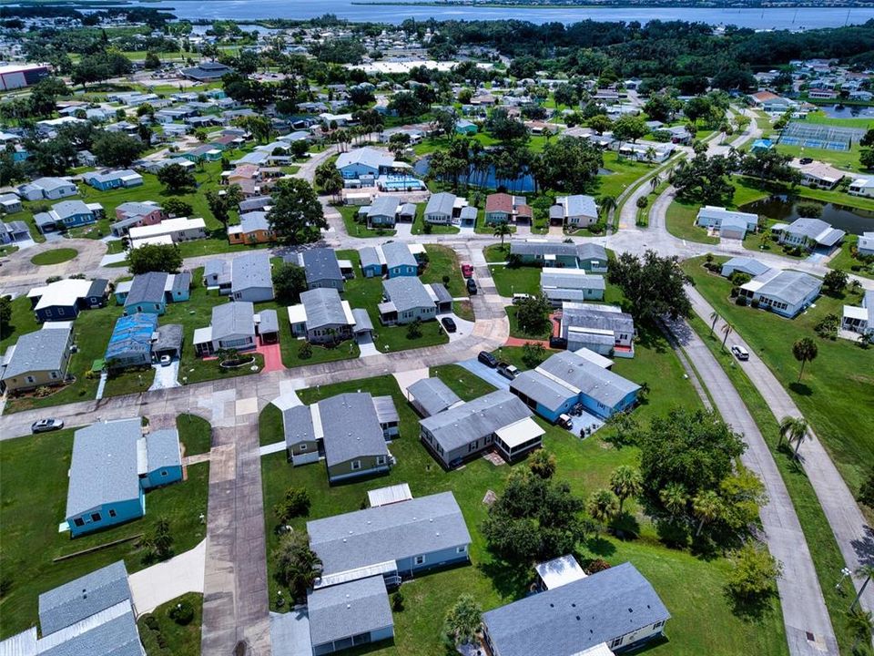 For Sale: $259,000 (2 beds, 2 baths, 1280 Square Feet)