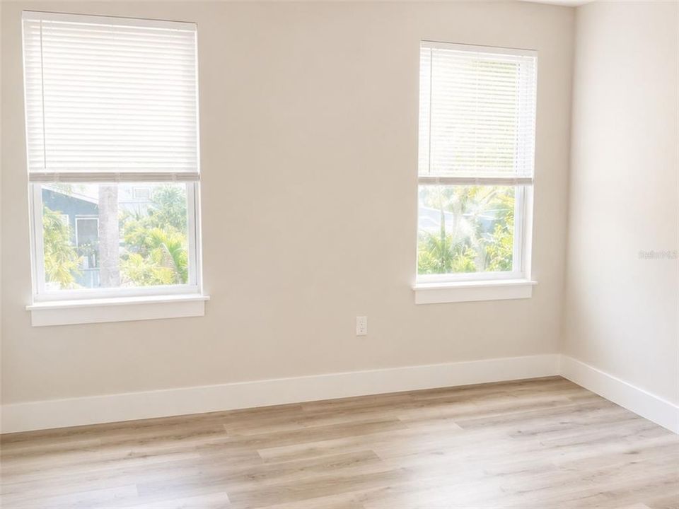 En Venta: $889,999 (5 camas, 4 baños, 3180 Pies cuadrados)