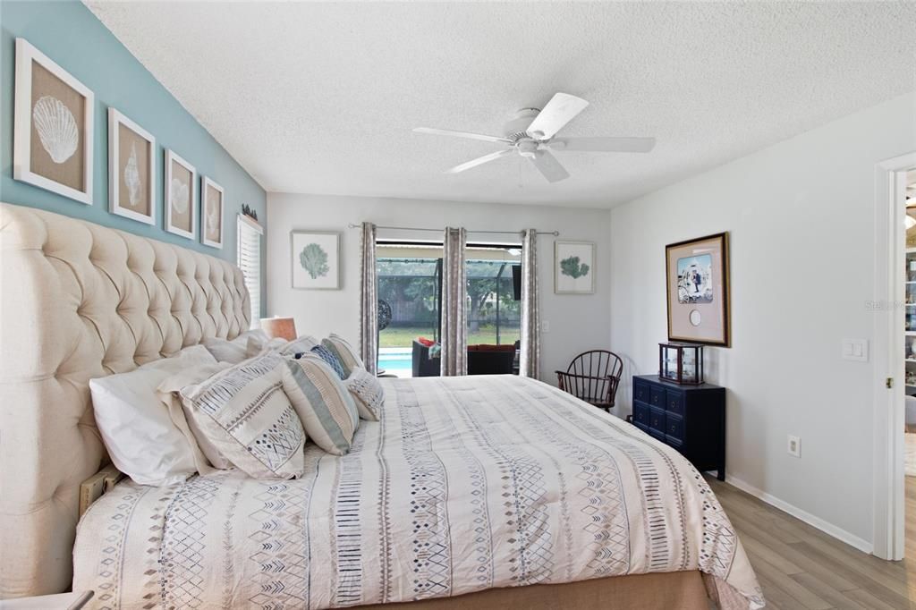 For Sale: $529,900 (2 beds, 2 baths, 1704 Square Feet)