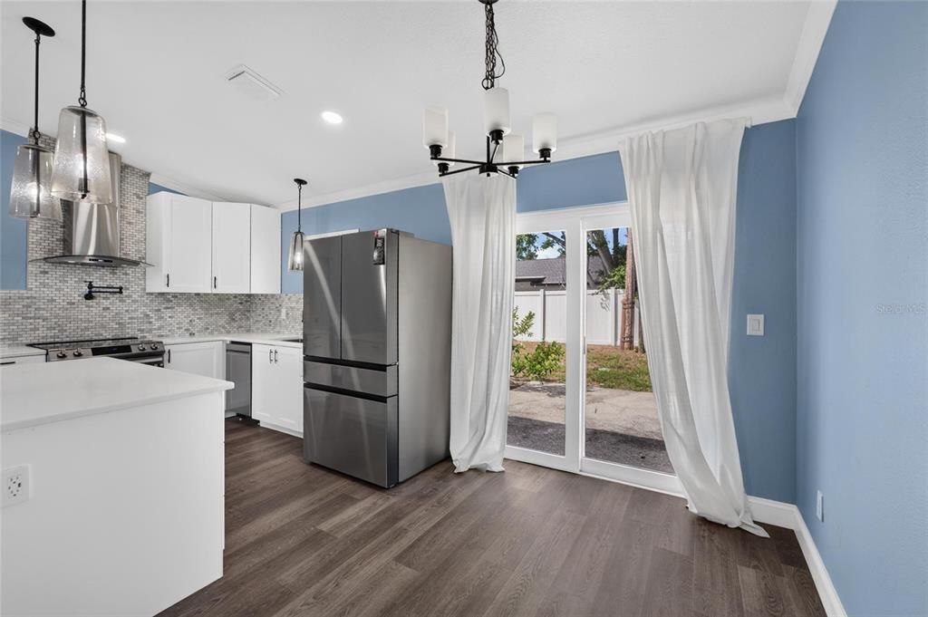 En Venta: $410,000 (3 camas, 2 baños, 1156 Pies cuadrados)