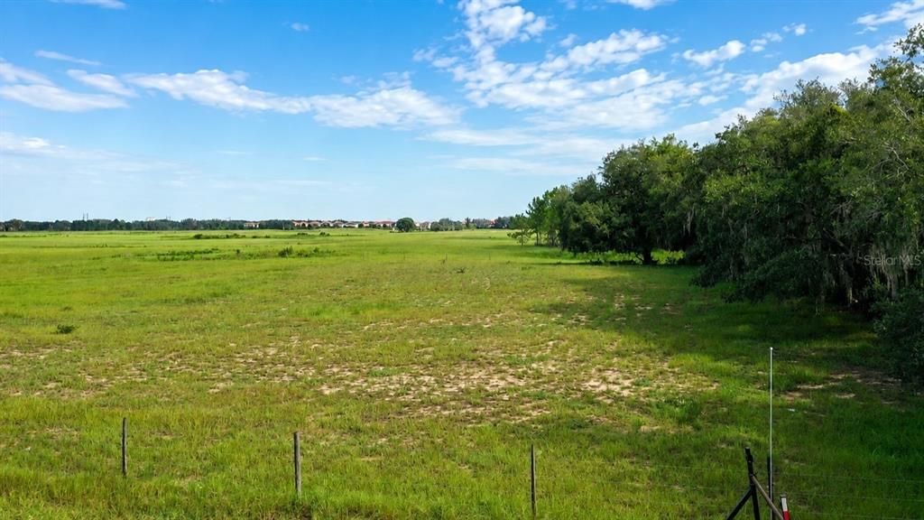 En Venta: $275,000 (2.35 acres)