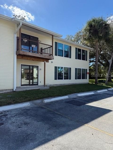 For Rent: $1,550 (2 beds, 2 baths, 915 Square Feet)