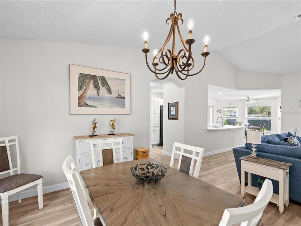 For Sale: $414,000 (3 beds, 2 baths, 1799 Square Feet)