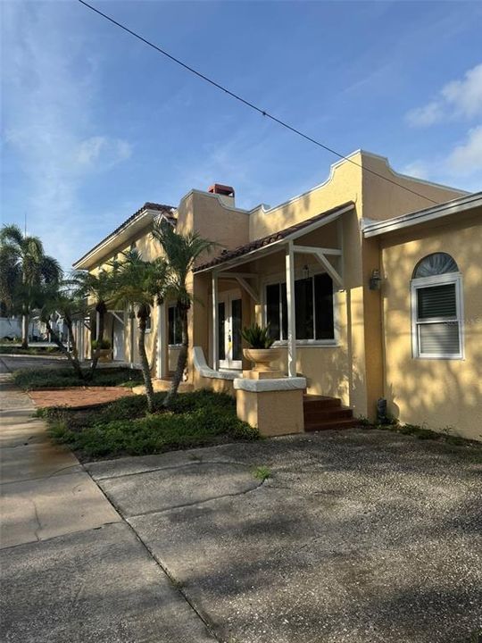 For Sale: $716,125 (5 beds, 5 baths, 3228 Square Feet)
