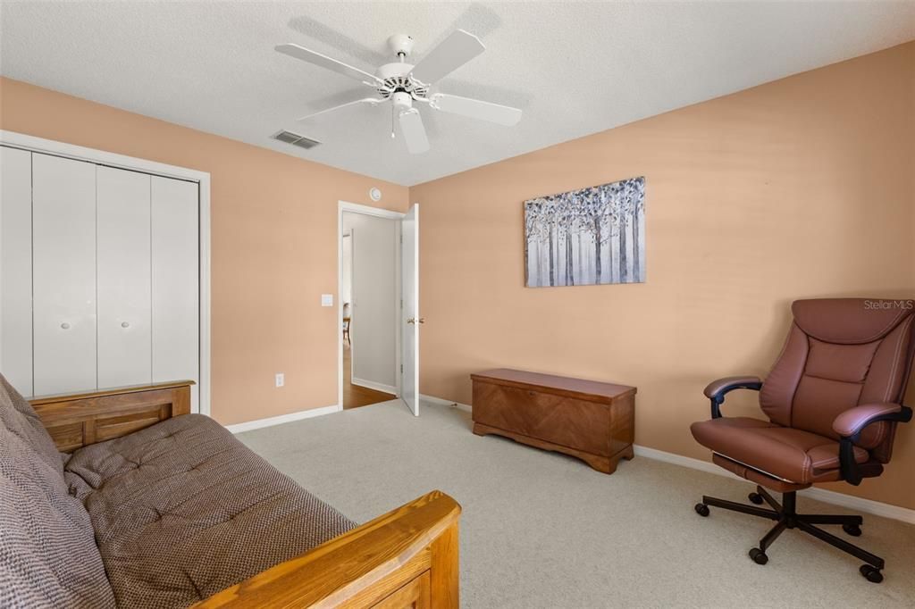 For Sale: $315,000 (3 beds, 2 baths, 1392 Square Feet)