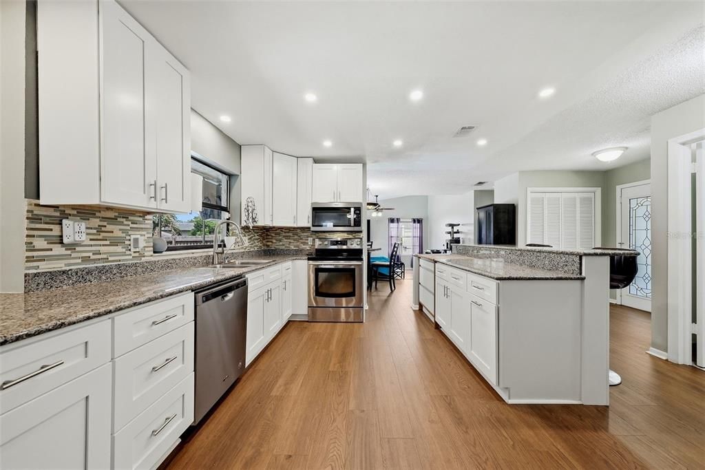 En Venta: $475,000 (3 camas, 2 baños, 1702 Pies cuadrados)