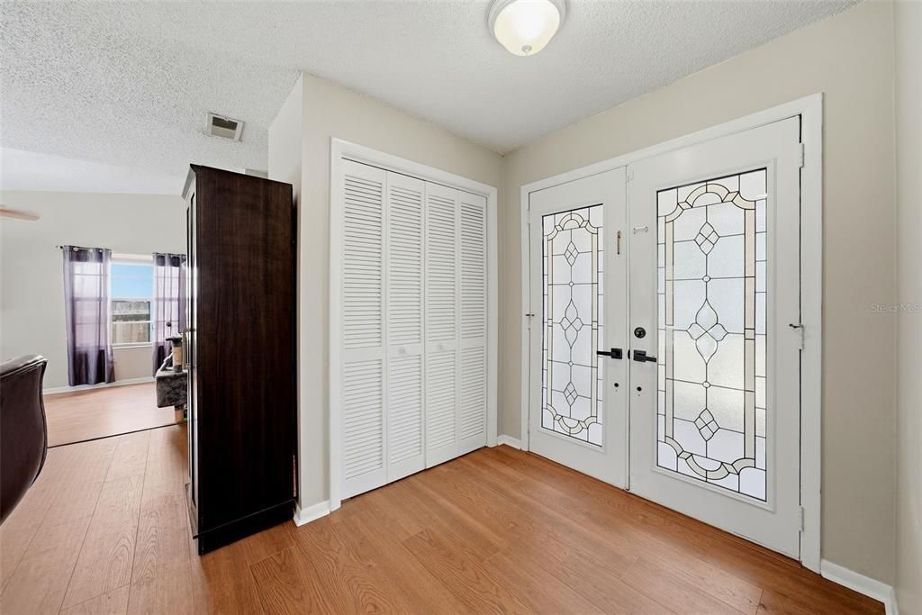 En Venta: $475,000 (3 camas, 2 baños, 1702 Pies cuadrados)