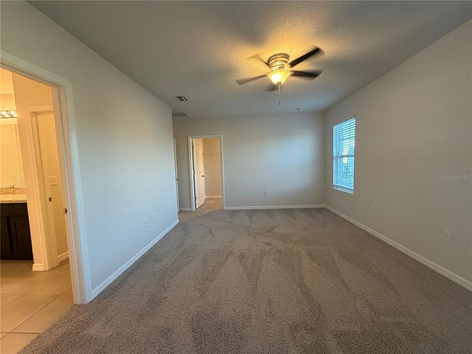 For Sale: $335,000 (5 beds, 3 baths, 2447 Square Feet)