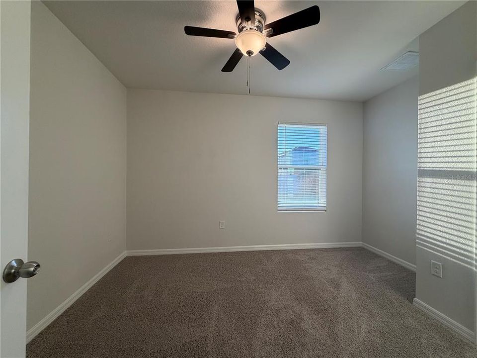 For Sale: $335,000 (5 beds, 3 baths, 2447 Square Feet)