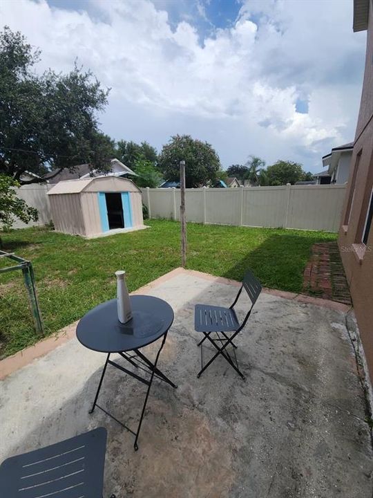 For Sale: $451,000 (6 beds, 2 baths, 3185 Square Feet)