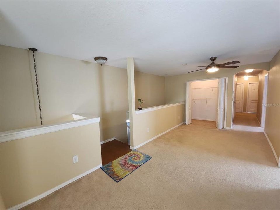 For Sale: $451,000 (6 beds, 2 baths, 3185 Square Feet)
