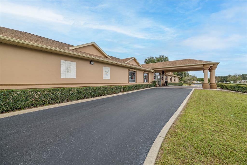 For Sale: $300,000 (3 beds, 2 baths, 1916 Square Feet)