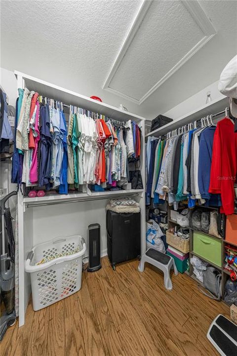 For Sale: $300,000 (3 beds, 2 baths, 1916 Square Feet)