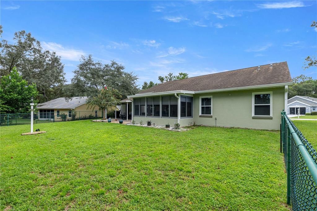 For Sale: $300,000 (3 beds, 2 baths, 1916 Square Feet)