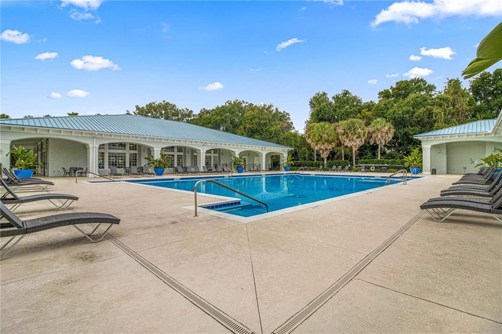 For Sale: $300,000 (3 beds, 2 baths, 1916 Square Feet)