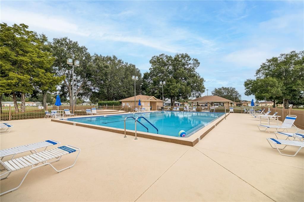 For Sale: $300,000 (3 beds, 2 baths, 1916 Square Feet)