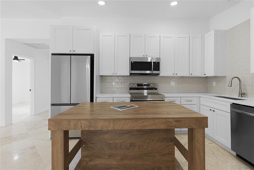 For Sale: $589,900 (3 beds, 2 baths, 1700 Square Feet)