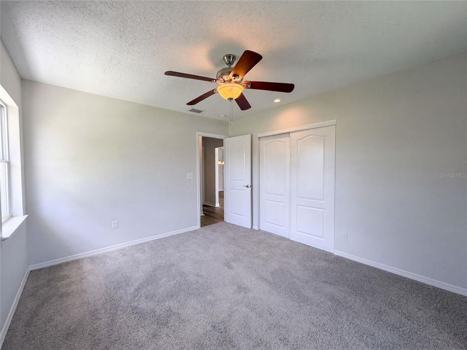 For Sale: $235,000 (2 beds, 2 baths, 1402 Square Feet)