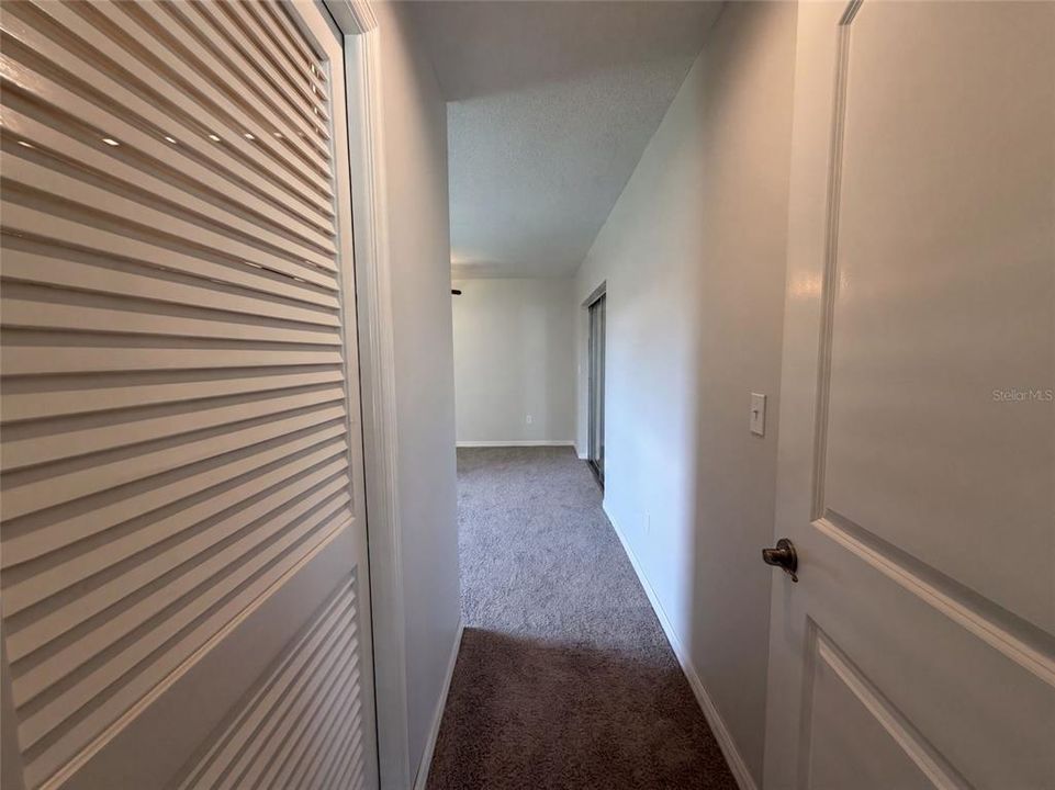 For Sale: $235,000 (2 beds, 2 baths, 1402 Square Feet)