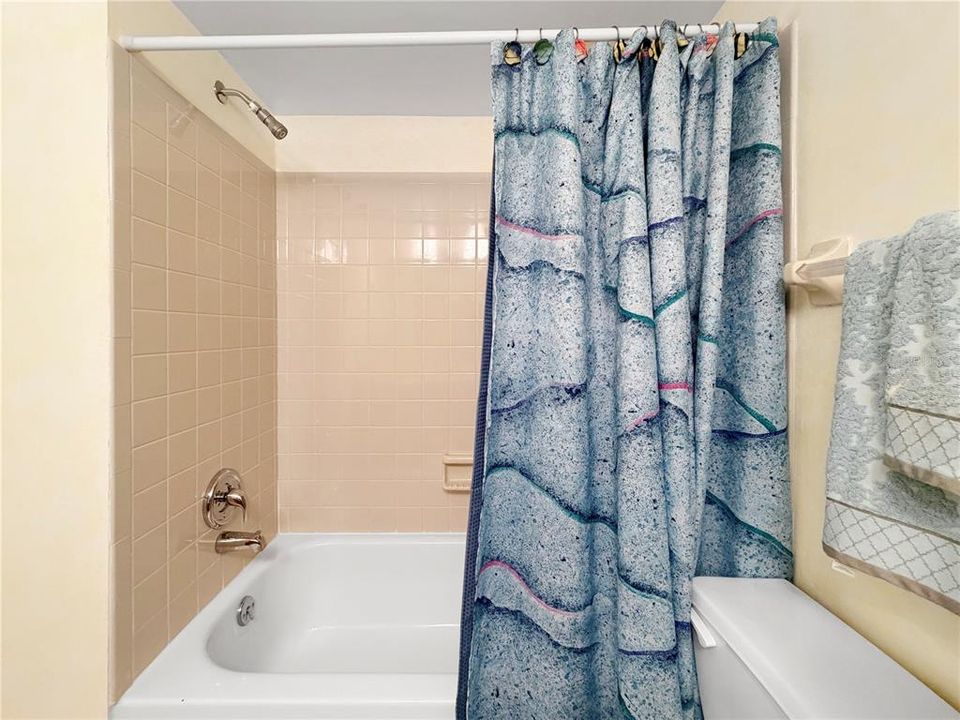 En Venta: $159,900 (2 camas, 2 baños, 960 Pies cuadrados)
