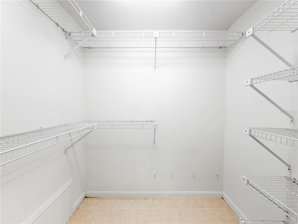 En Venta: $159,900 (2 camas, 2 baños, 960 Pies cuadrados)