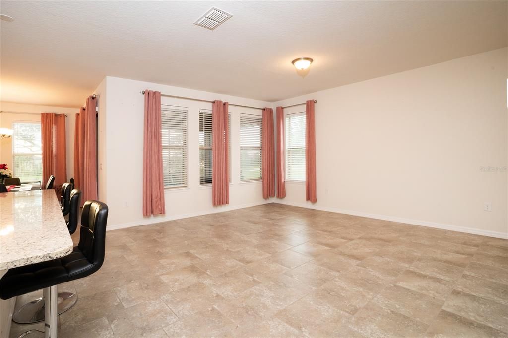 В аренду: $2,850 (4 спален, 3 ванн, 2110 Квадратных фут)