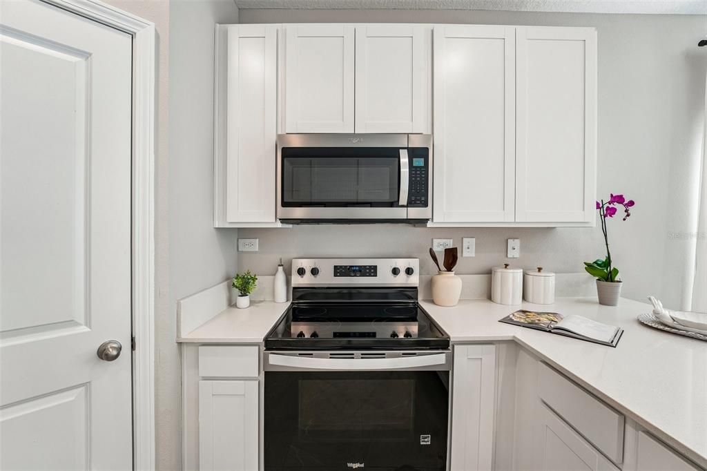 For Sale: $295,835 (4 beds, 2 baths, 1557 Square Feet)