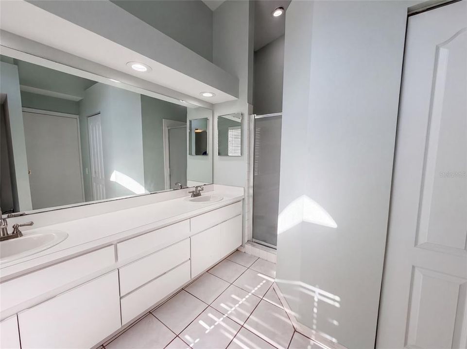 На продажу: $355,000 (3 спален, 2 ванн, 1607 Квадратных фут)