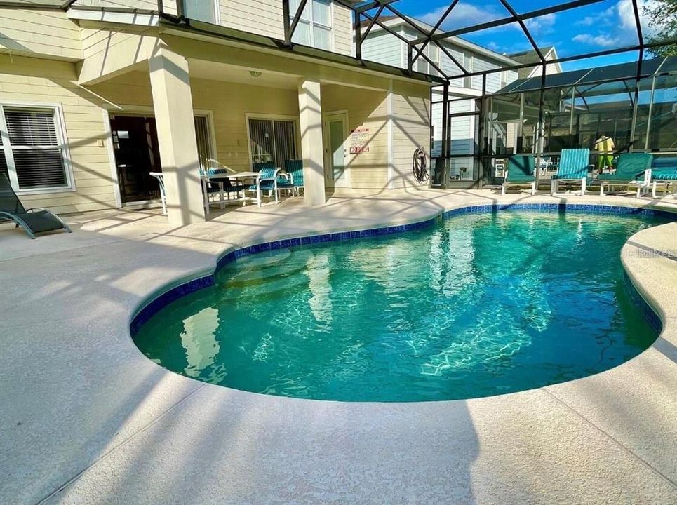 En Venta: $469,900 (5 camas, 5 baños, 2482 Pies cuadrados)