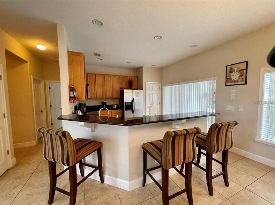 En Venta: $469,900 (5 camas, 5 baños, 2482 Pies cuadrados)