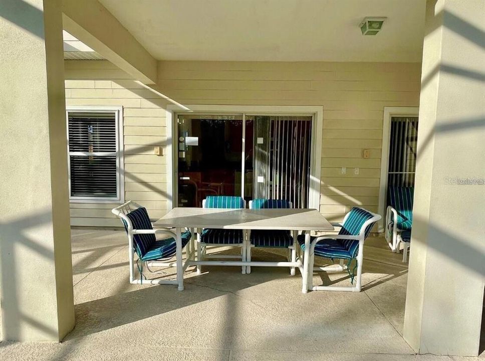 En Venta: $469,900 (5 camas, 5 baños, 2482 Pies cuadrados)