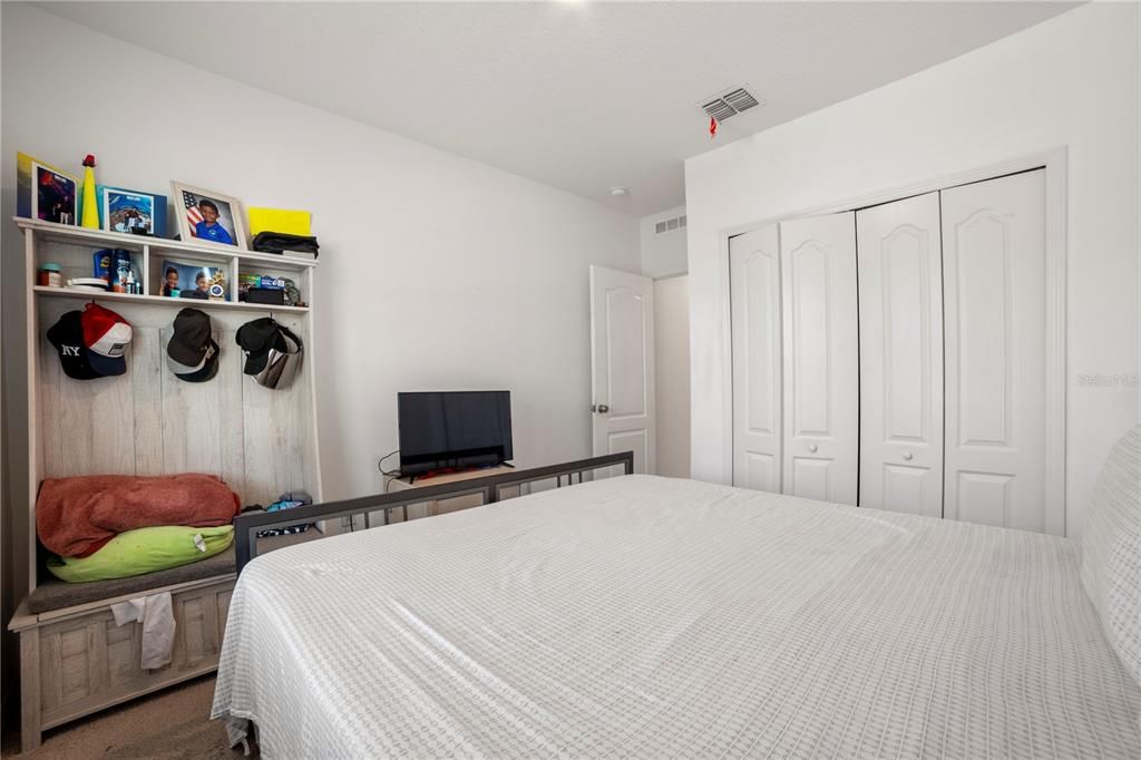 En Renta: $2,400 (4 camas, 2 baños, 1554 Pies cuadrados)