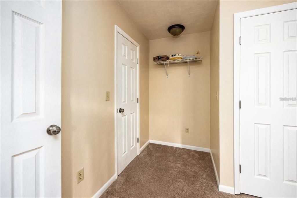 For Sale: $194,500 (2 beds, 2 baths, 1102 Square Feet)